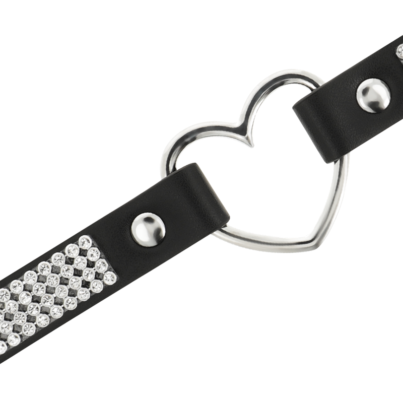 COQUETTE CHIC DESIRE - GARGANTILHA DE COURO VEGANA COM CORAÇÃO
