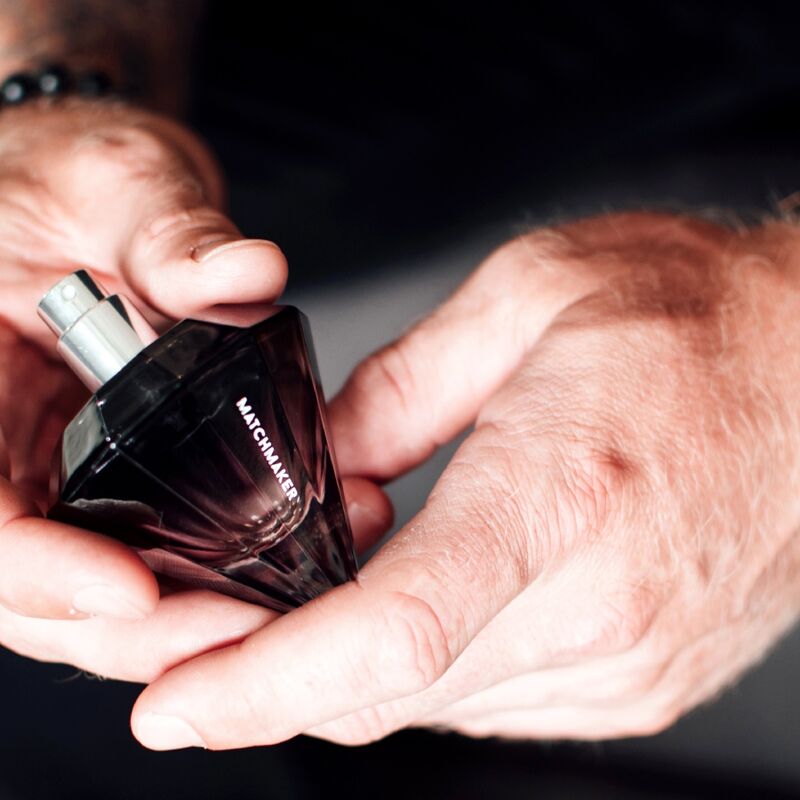 EYE OF LOVE - MATCHMAKER PERFUME DE FEROMÔNIO DIAMANTE NEGRO ATRAIA ELA 30 ML