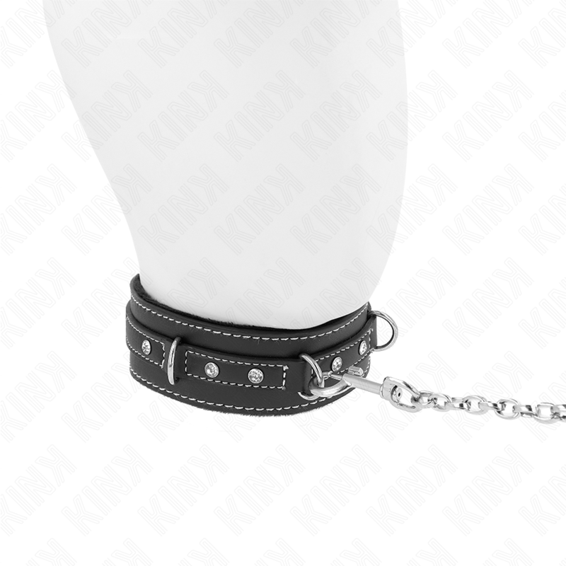 KINK - COLAR DE COURO PVC COM CINTO 105 CM REBITE DE STRASS 41,5 X 4 CM