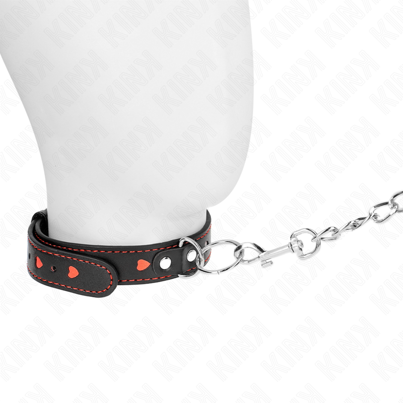 KINK - COLAR COM ALÇA 65 CM DETALHES DE CORAÇÃO 52,5 X 2,5 CM
