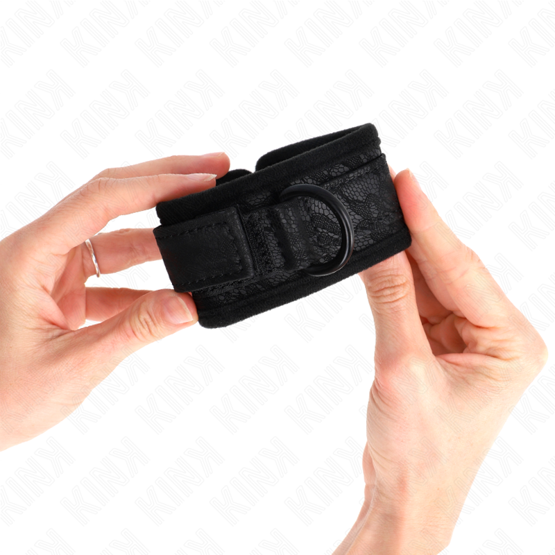 KINK - PUNHOS DE PULSO REVESTIDOS EM RENDA ESCURA NEOPRENE AJUSTÁVEIS PRETOS 20-29 CM X 5 CM