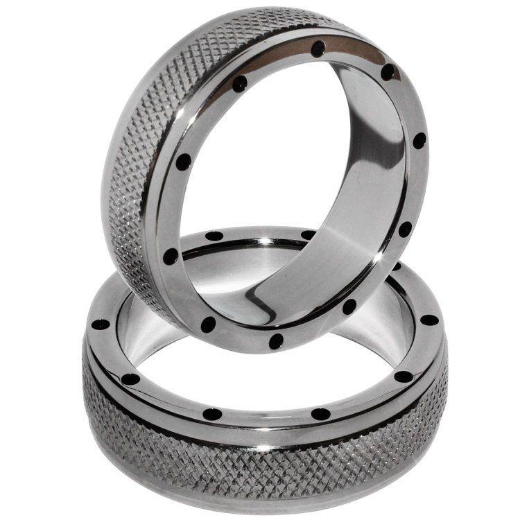 METAL HARD - ANEL DE METAL PARA PÉNIS E TESTÍCULOS 50MM - Toys "n" Us