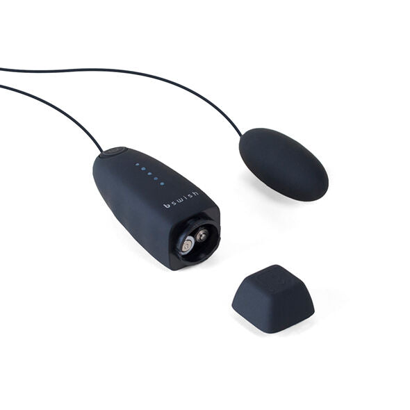 B SWISH - BNAUGHTY CLASSIC VIBRATING BULLET PRETO