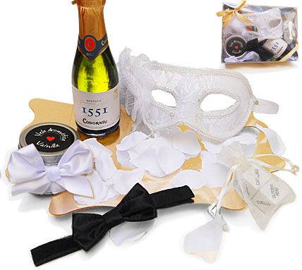 INEDIT - EROTIC KIT MÁSCARA VENETIANA BRANCA - Toys "n" Us
