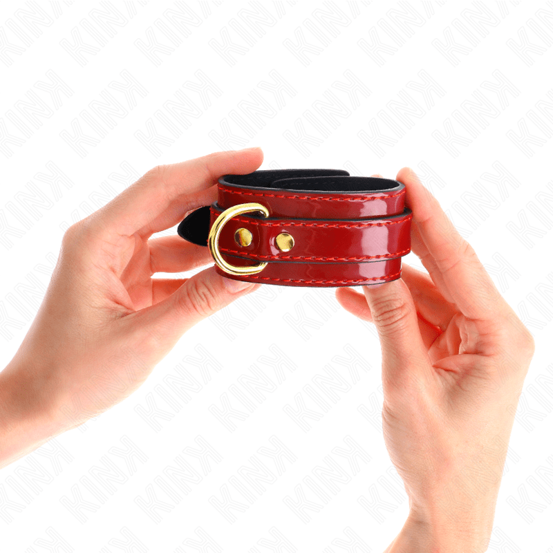 KINK - JOANNA ANGEL WRIST CUFFS RED ADJUSTABLE WITH GOLD CHAIN 16.5 - 26 CM X 4 CM - Toys "n" Us