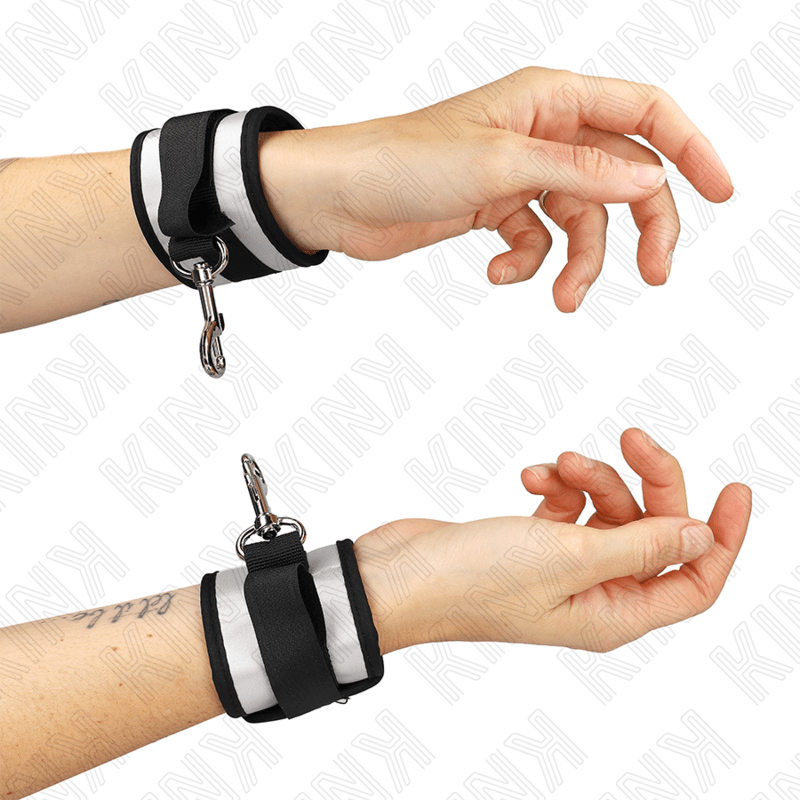KINK - NEOPRENE WRIST CUFFS GREY 23 X 5 CM - Toys "n" Us