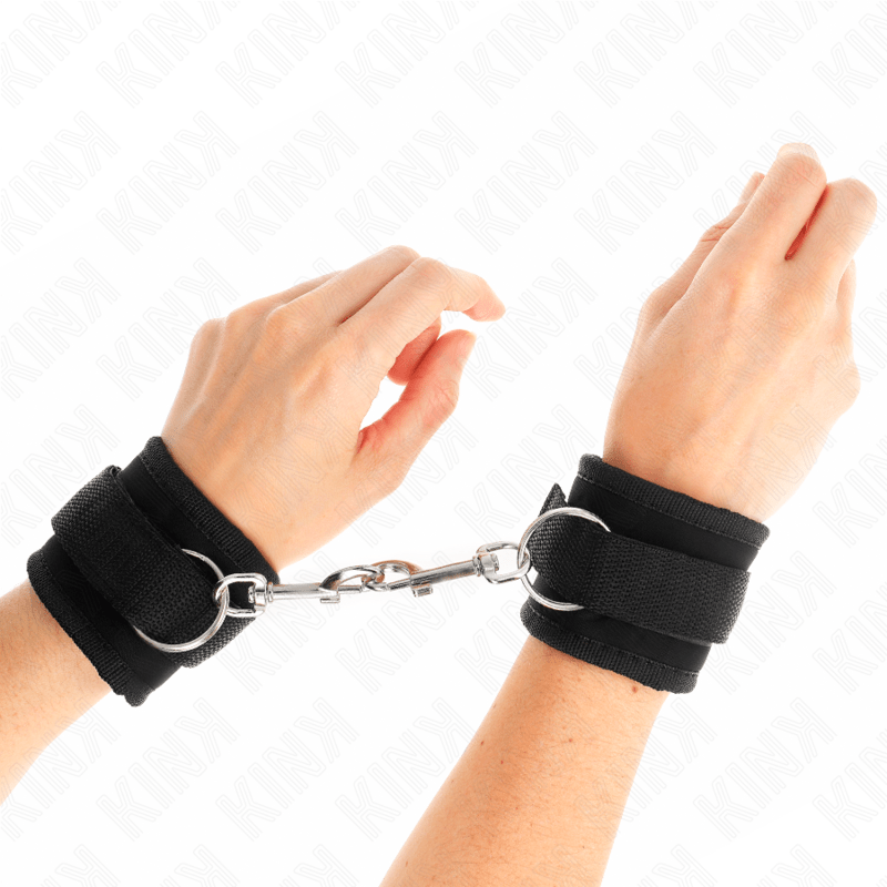 KINK - NYLON BIND HOOK&LOOP WRIST RESTRAINTS BLACK MODEL 2 ADJUSTABLE 18 - 35 CM X 6 CM - Toys "n" Us