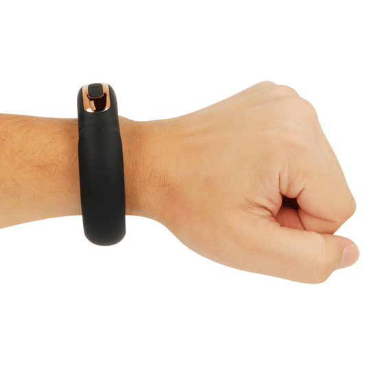 ANBIGUO - ANEL VIBRADOR ADRIANO COMPATÍVEL COM A TECNOLOGIA WATCHME WIRELESS - Toys "n" Us