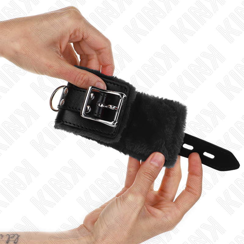 KINK - RESTRIÇÕES DE PULSO FORRADAS DE PELE PRETAS COM CINTO PRETO AJUSTÁVEL 17-29 CM X 6 CM