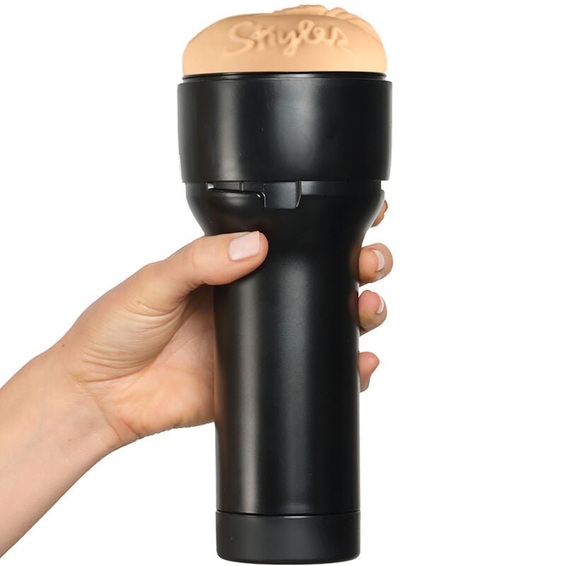 KIIROO - FEEL SKYLER LO STARS COLLECTION STROKERS POWERBLOW COMPATIBLE - Toys "n" Us