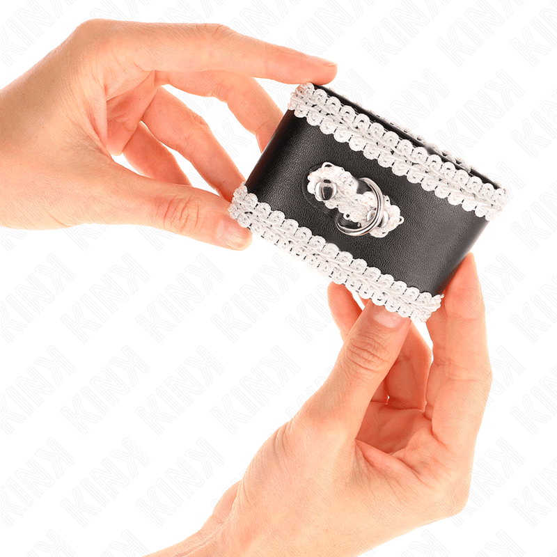 KINK - BLACK WRIST RESTRAINTS WITH WHITE DECORATE LACE ADJSUTABLE 20 - 23 CM X 5.5 CM - Toys "n" Us