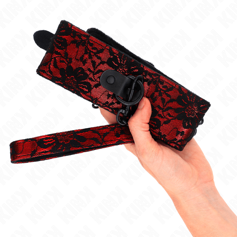 KINK - COLAR DE RENDA COM CINTO COM CINTO DE COURO REAL 105 CM / 44 X 5,5 CM - Toys "n" Us