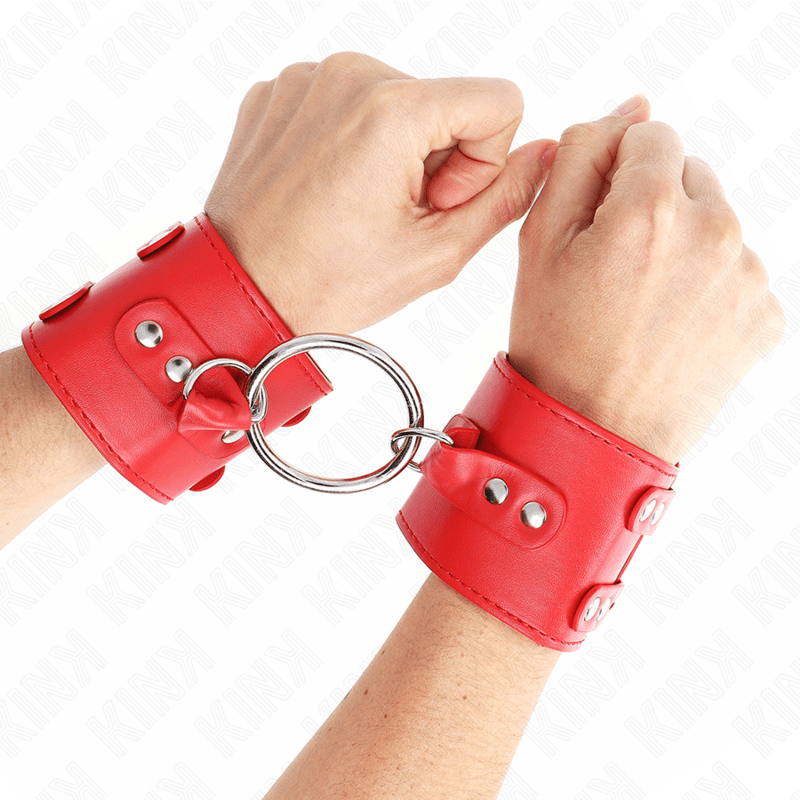 KINK - FIXED WRIST RESTRAINTS WITH RING AND STUDS ADJUSTABLE RED 17 - 22 CM X 6.5 CM - Toys "n" Us