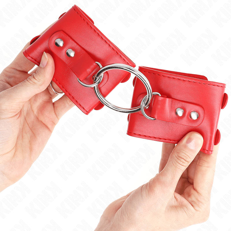 KINK - FIXED WRIST RESTRAINTS WITH RING AND STUDS ADJUSTABLE RED 17 - 22 CM X 6.5 CM - Toys "n" Us