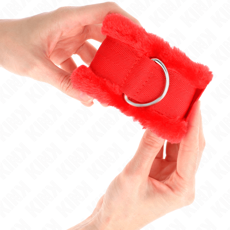 KINK - FURRY LINED WRIST RESTRAINTS RED ADJUSTABLE 17 - 31 CM X 7 CM - Toys "n" Us