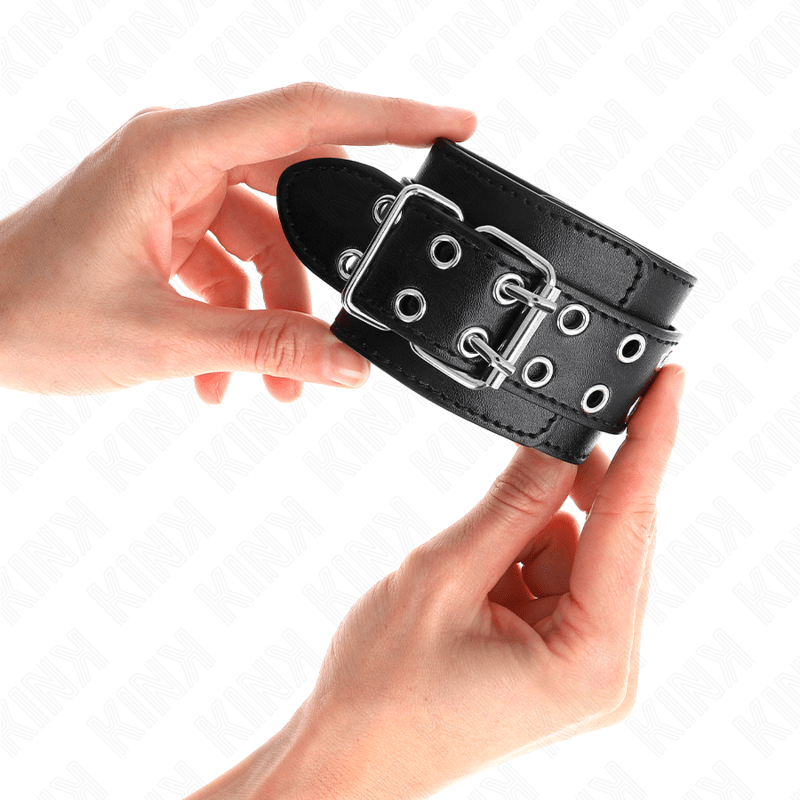KINK - PUNHOS COM FIVELA DUPLA PRETO AJUSTÁVEIS 19 - 26 CM - Toys "n" Us
